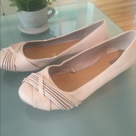 Charlotte Russe Blush colored ballerina flats.GUC - Picture 3 of 8